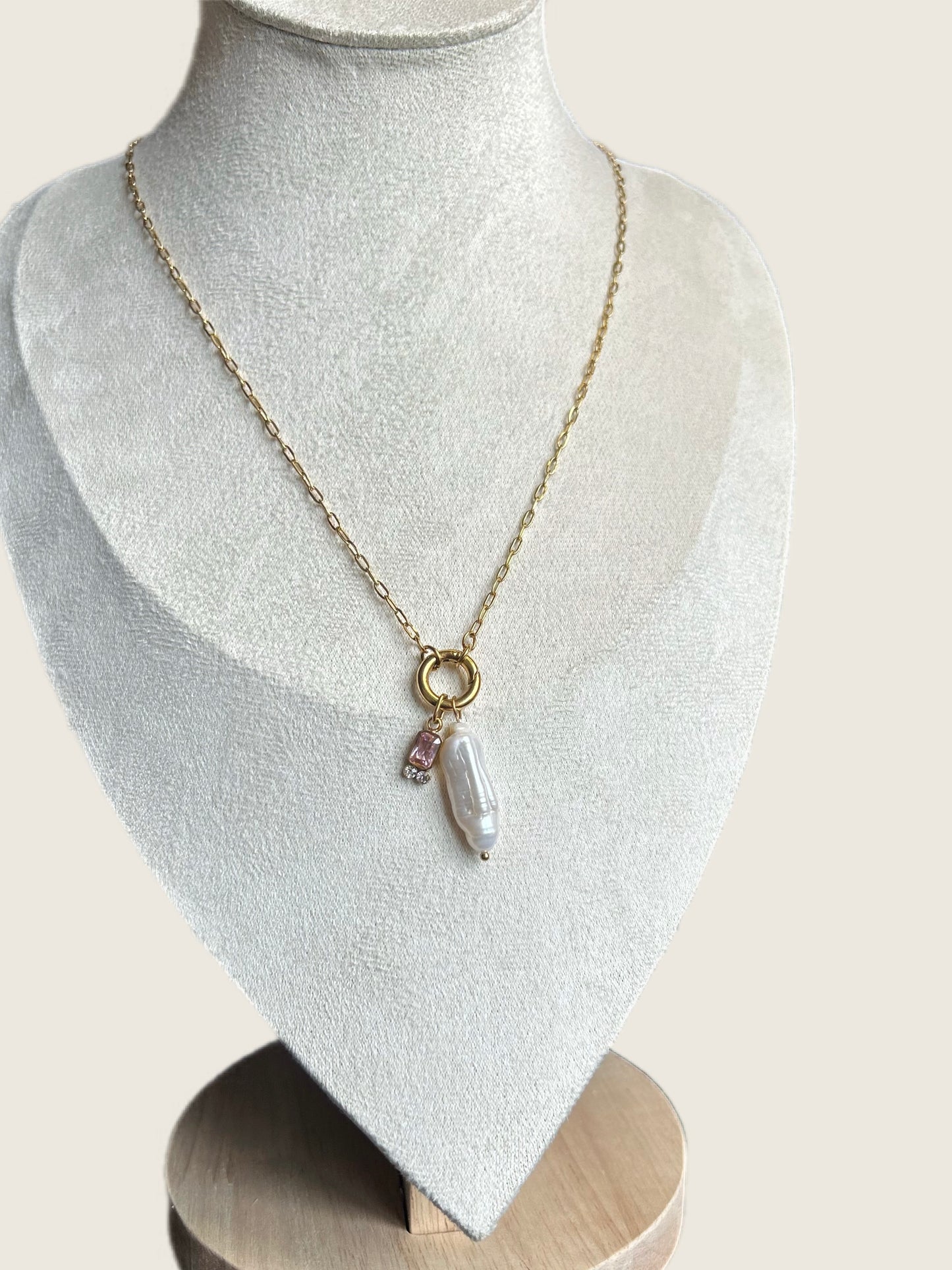 Collier Constance