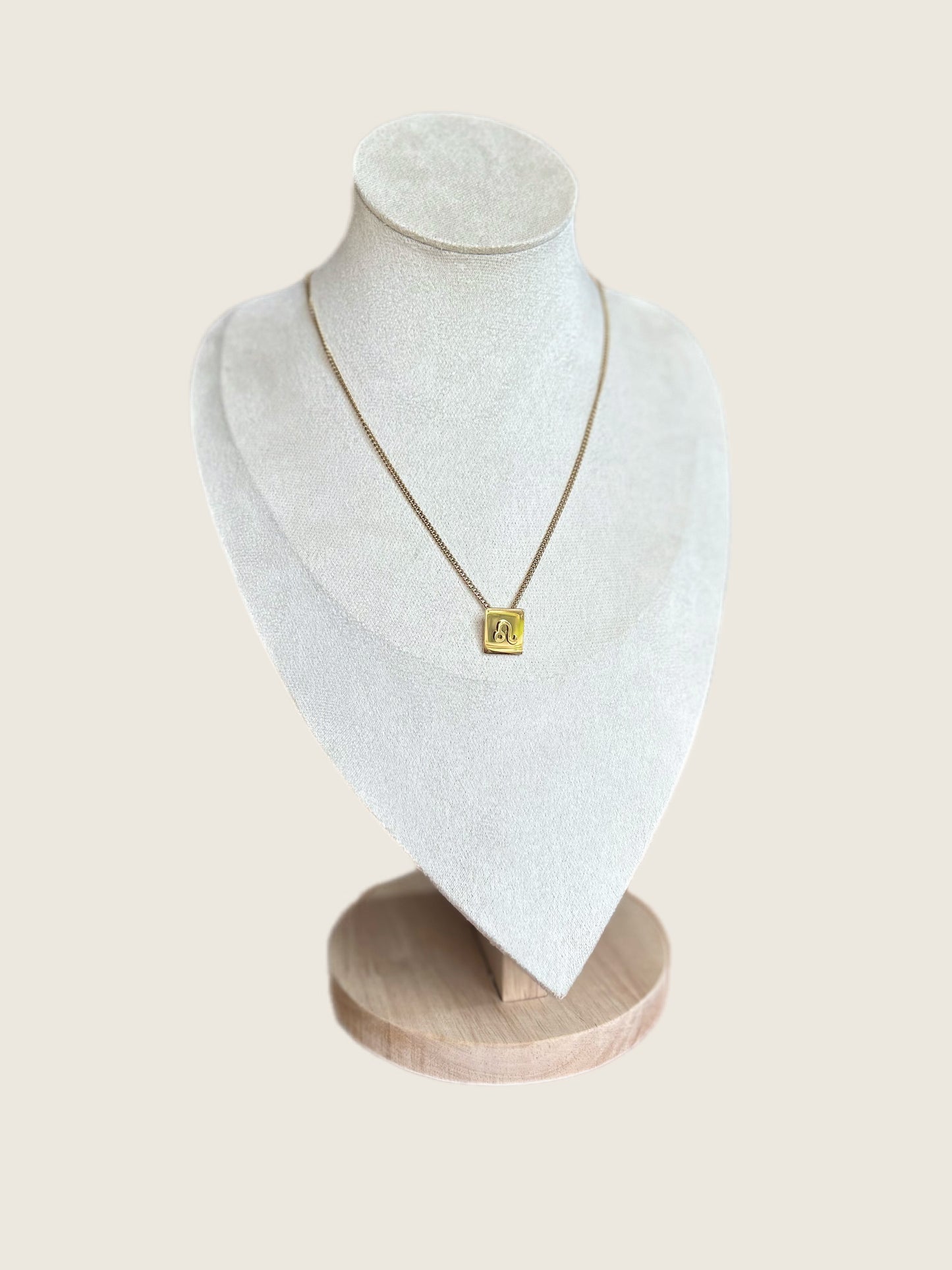 Collier signe Lion