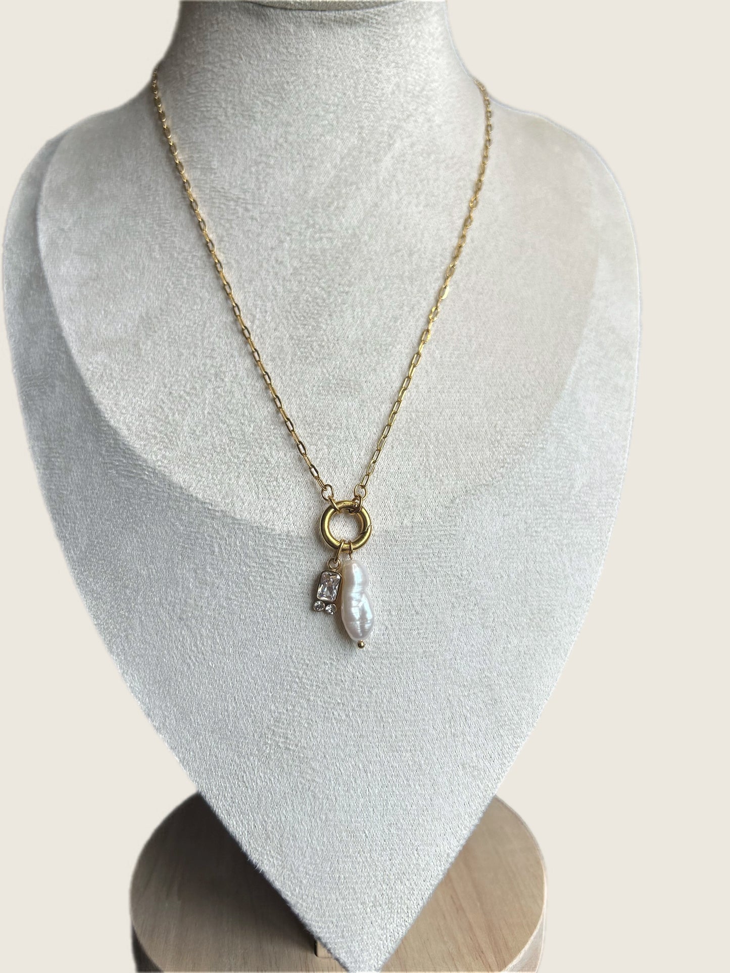 Collier Constance