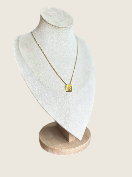 Collier signe Vierge