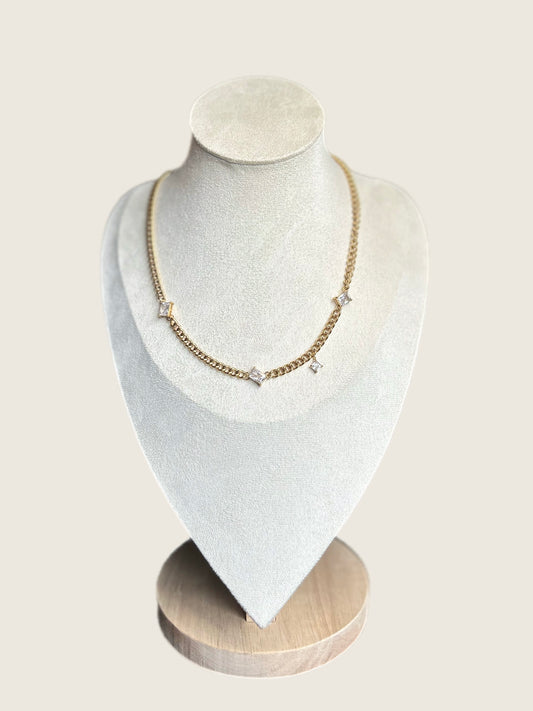 Collier Suzanne